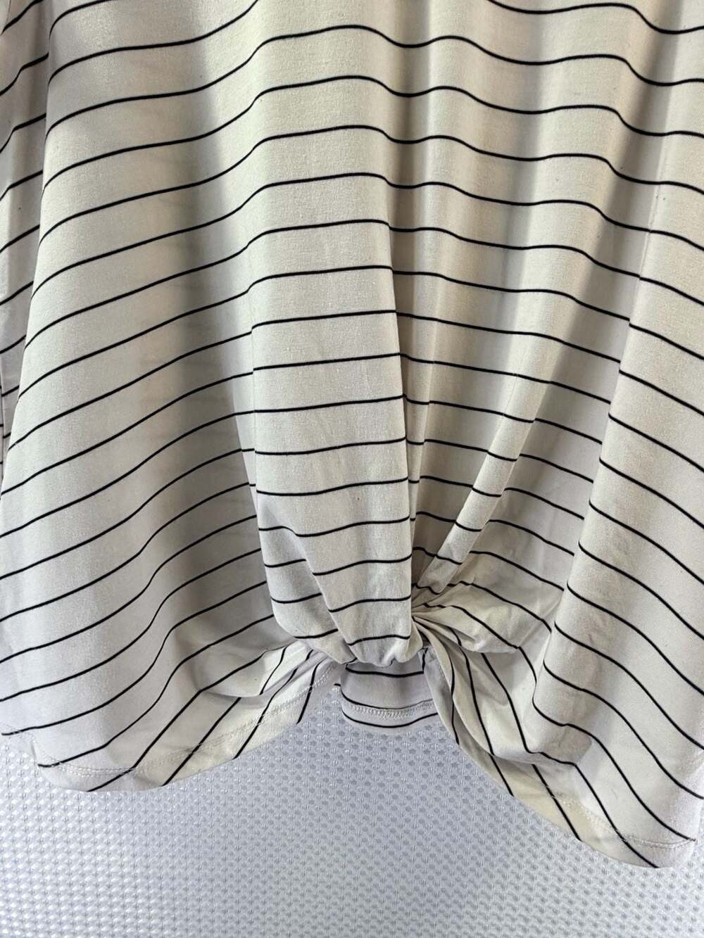 Time and Tru Striped Flutter Sleeve Front Tie T-Shirt Size L (12-14) - Picture 4 of 6